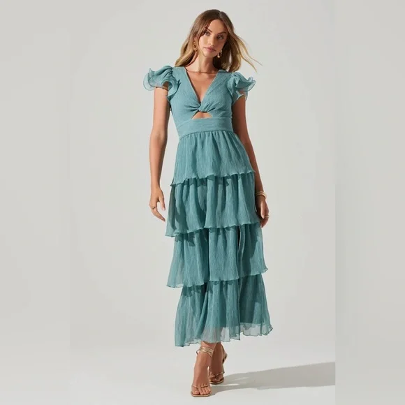 ASTR the Label | Emporia Tiered Tulle Midi Dress | Size M | Sage ASTR the Label | Emporia Tiered Tulle Midi Dress | Size M | Sage